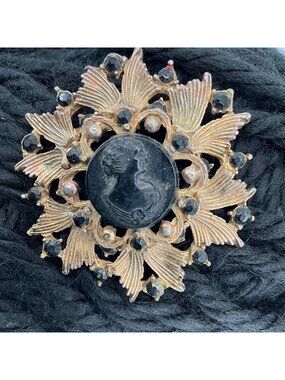 Vintage‎ Gold-Tone Cameo Brooch With Black Rhinestones And Filigree Detail